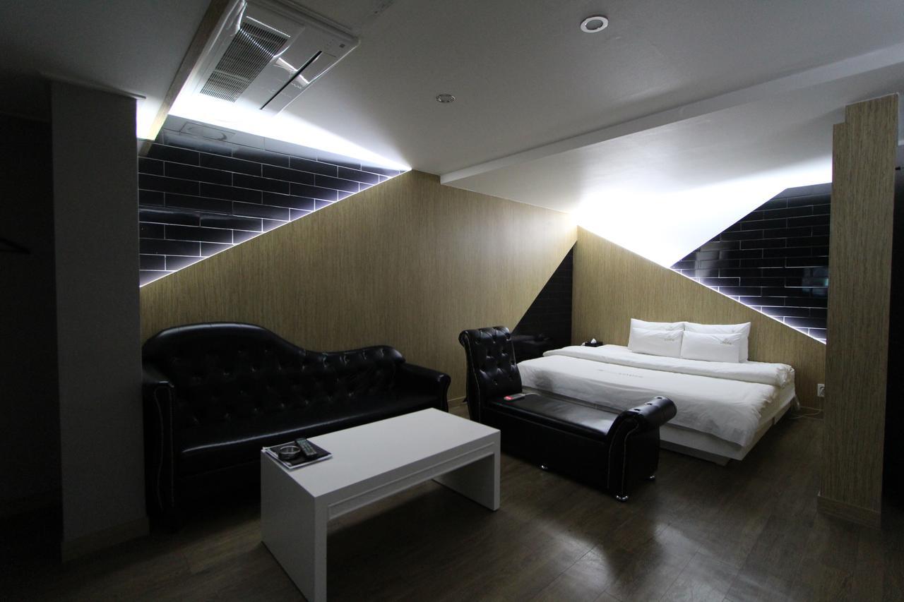 Hotel Louis.J Sasang-Gu Екстериор снимка